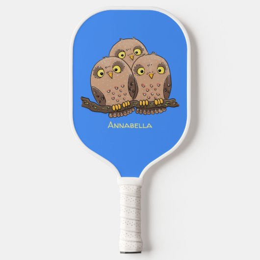 Cute baby owl trio cartoon illustratie pickleball paddle (Voorkant)
