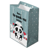 Cute Baby panda in Winter Sneeuwgrijs Medium Cadeauzakje (Achterkant Gekanteld)