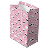 Cute Baby Pink Skull & Bones Halloween Pattern Medium Cadeauzakje (Voorkant Gekanteld)
