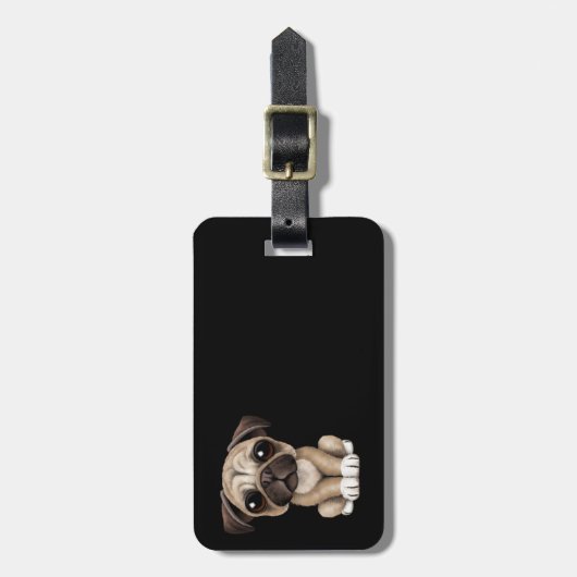 Cute Baby Pug Puppy Dog op Black Bagagelabel (Voorkant verticaal)