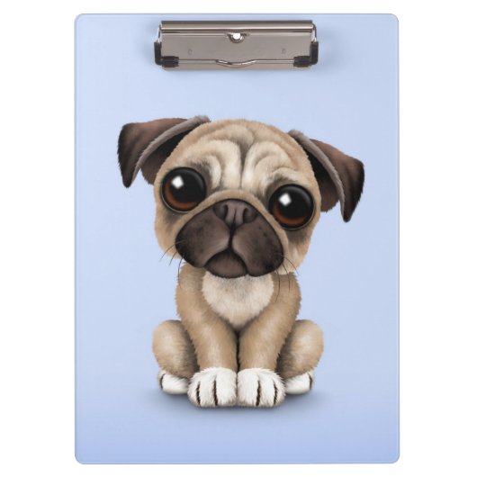 Cute Baby Pug Puppy Dog op Light Blue Klembord (Voorkant)