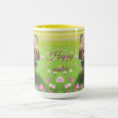 Cute baby rabbit in een bloemwei mok (Midden)