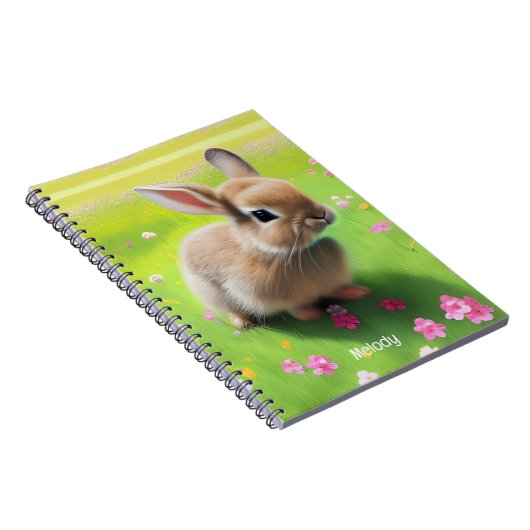 Cute baby rabbit in een bloemwei notitieboek (Rechterzijde)