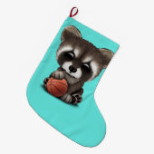 Cute Baby Raccoon die speelt met Basketball Grote Kerstsok (Voorkant (Hangend))