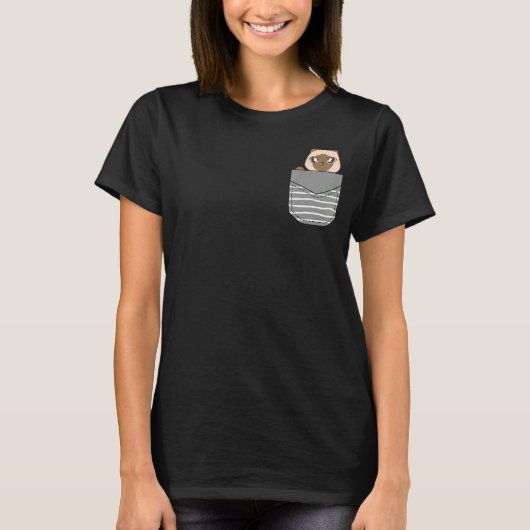 Cute Baby Siamese Cat in Pocket T-shirt (Voorkant)