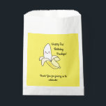 Cute Banana Kids Birthday Kawaii Bedankzakje<br><div class="desc">Dit schattige, kleurrijke, schattige collectie van een verjaardagsfeest voor bananen is perfect voor een kinder viering op de eerste verjaardag of elk verjaardagsjaar! Pas de tekst aan om ze zelf te maken. Het moderne uiterlijk en gevoel is de perfecte manier om je kleine te vieren die op hun eerste verjaardag...</div>
