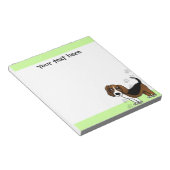 Cute Beagle Cartoon Dog on Green met Paw Prints Notitieblok (Schuin)
