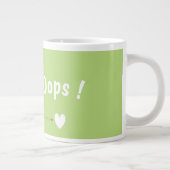 Cute Bear “Oops!” Green Jumbo Mug – Kawaii Bear Grote Koffiekop (Rechts)