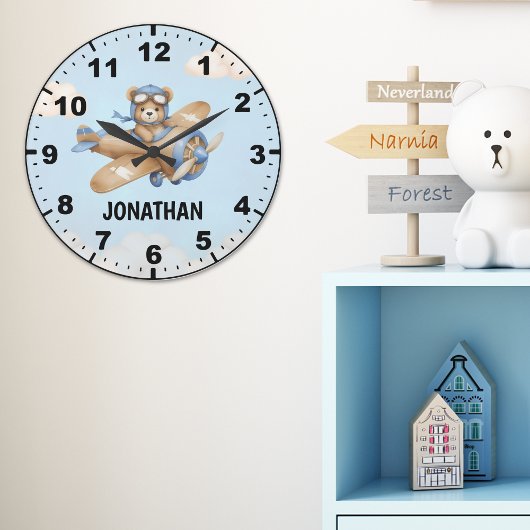 Cute Bear Pilot in a Sky Adventure Grote Klok