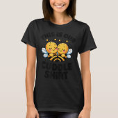 Cute Bee Couple Cuddle Funny Romantic  T-shirt (Voorkant)