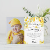 Cute bee Gellow Ivory Floral Birthday Foto Bedankkaart (Staand voorkant)