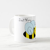 Cute bee maakt zich geen zorgen over haar koffiemok (Voorkant links)