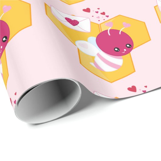 Cute Bee met roze Valentijn Hearts Pattern Cadeaupapier (Rol Hoek)