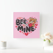 Cute Bee Mine Teddy Bear Valentine's Day Vierkante Klok (Huis)