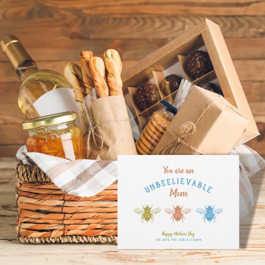 Cute bees Moederdag Feestdagenkaart