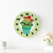 Cute Big Eyed Cactus in Red Sombrero Grote Klok (Huis)