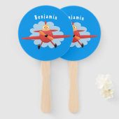 Cute bird flying red airplane cartoon illustratie handwaaier (Voorkant en achterkant)