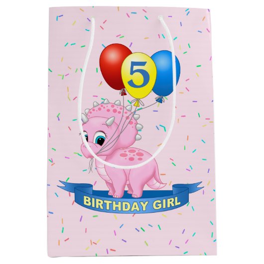 Cute Birthday Girl Pink Baby Triceratops Dino Medium Cadeauzakje (Voorkant)