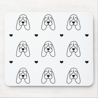 Cute Black and White Basset Hound Heart Pattern Muismat