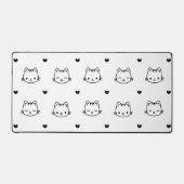 Cute Black and White Cat and Heart Pattern Bureaumat (Voorkant)