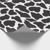 Cute Black and White Koe Print Wrapping Paper Cadeaupapier (Hoek)