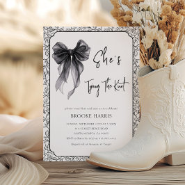 Cute Black Bow She's Tying The Knot Bridal Shower Kaart