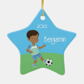 Cute Black Boy Soccer Persoonlijke Kerstmis Keramisch Ornament (Achterkant)
