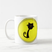 Cute Black Cat Cartoon in geel 3D-cirkelontwerp Koffiemok (Links)