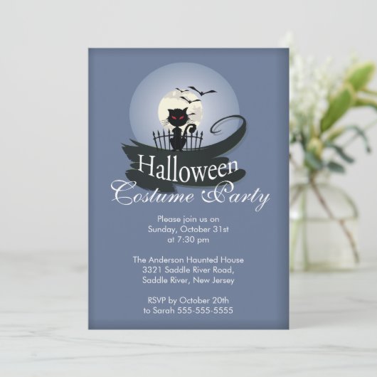 Cute Black Cat Halloween Costume Party Invitation Kaart (Staand voorkant)