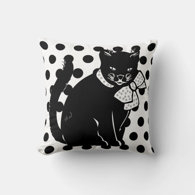 Cute Black Cat op Black & White Polka Dots Pillow Kussen (Voorkant)