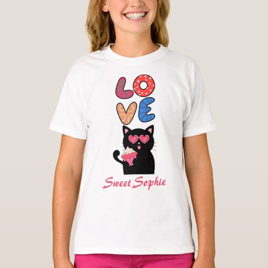 Cute Black Cat with Heart Sunglasses & Cupcake  T-shirt (Voorkant)