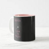 Cute Black en Roze Love is Magic Tweekleurige Koffiemok (Voorkant links)