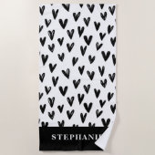 Cute Black en White Doodle Hearts gepersonaliseerd Strandlaken (Voorkant)