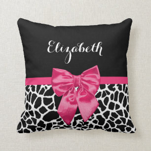 Cute Black Giraffe Print Girly Pink Bow and Name Kussen