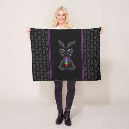 Cute Black Rabbit met Chakra Rainbow Soul Fleece Deken
