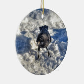 Cute Black Raven in de sneeuwfoto Keramisch Ornament (Rechts)