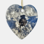Cute Black Raven in de sneeuwfoto Keramisch Ornament (Rechts)