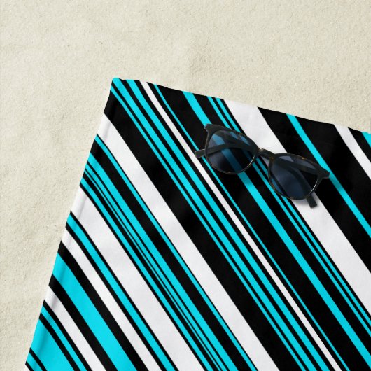 Cute black white aqua strees Hoesje-Mate iPhone ca Strandlaken (In situ)