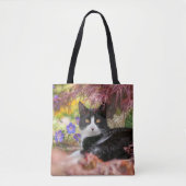 Cute Black-White Cat Resting onder een Maple Tree  Tote Bag (Voorkant)