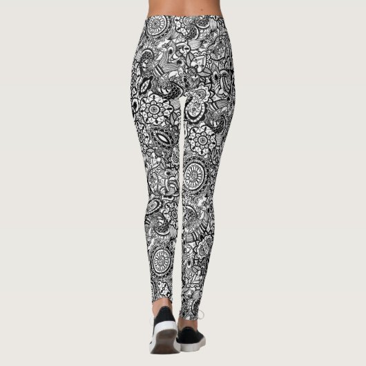 Cute black white floral paisley leggings (Achterkant)