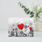 Cute Black/White/Grey Flowers met Big Red Heart Briefkaart (Staand voorkant)