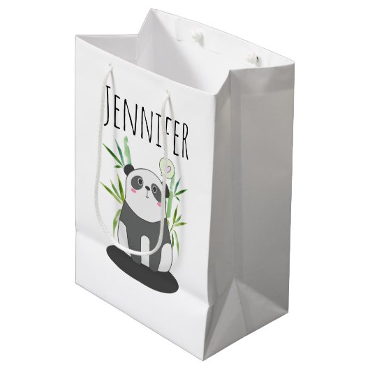 Cute Black & White Panda in Bamboo Medium Cadeauzakje (Voorkant Gekanteld)