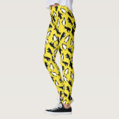 Cute black white penguin pattern yellow background leggings (Links)