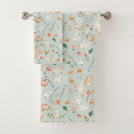 Cute Blauwgroen Baby Animal Pastel Patroon Bad Handdoek (Insitu)
