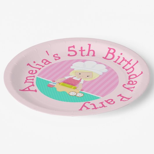 Cute Blonde Hair Girl Baking Birthday Party Papieren Bordje (Gekanteld)