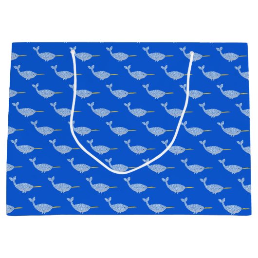 Cute Blue Baby Boy Narwhal-patterned Groot Cadeauzakje (Voorkant)
