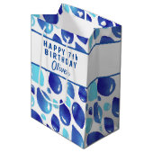 Cute Blue Balloon Pattern Boy's Birthday Medium Cadeauzakje (Voorkant Gekanteld)