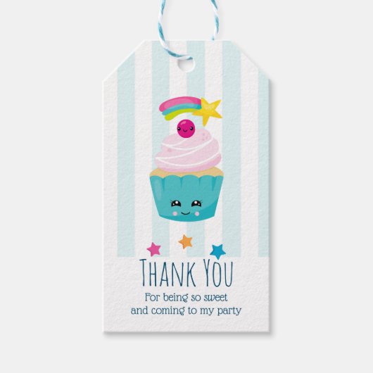 Cute Blue Cupcake met Kawaii Face Birthday Bedankt Cadeaulabel (Voorkant)