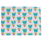 Cute Blue Cupcake met Kawaii Face Pattern Groot Cadeauzakje (Achterkant)