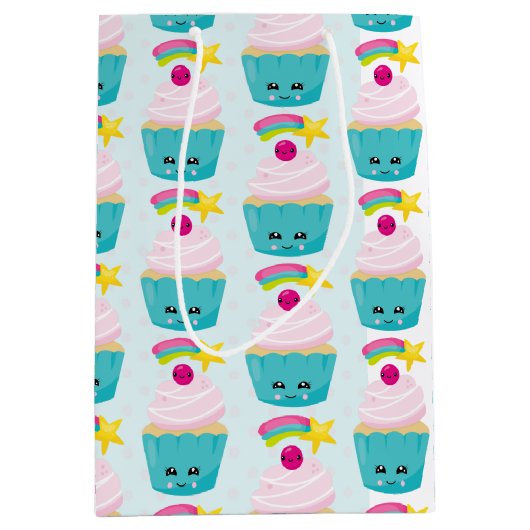 Cute Blue Cupcake met Kawaii Face Pattern Medium Cadeauzakje (Voorkant)